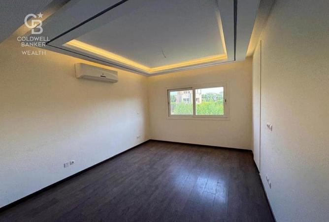 8218644 - Property Image 2