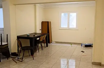 Apartment - 2 Bedrooms - 1 Bathroom for rent in Al Horeya St. - Almazah - Heliopolis - Masr El Gedida - Cairo