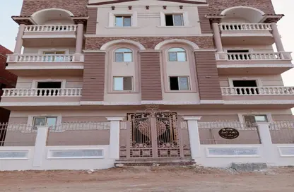 Apartment - 3 Bedrooms - 2 Bathrooms for sale in El Motamayez District - Badr City - Cairo
