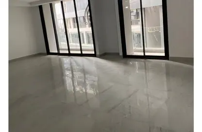 شقة - 3 غرف نوم - 3 حمامات للبيع في سموحة - حي شرق - الاسكندرية