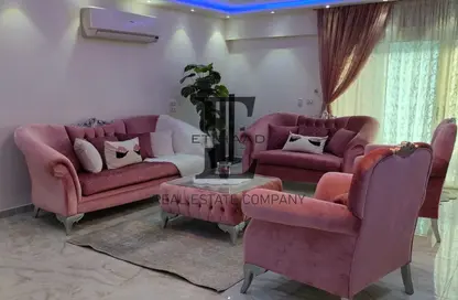 شقة - 4 غرف نوم - 3 حمامات للايجار في شارع عباس العقاد - المنطقة الأولى - مدينة نصر - القاهرة