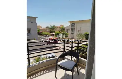 Villa - 4 Bedrooms - 2 Bathrooms for sale in Loaloat Al Shorouk - 3rd District West - Shorouk City - Cairo