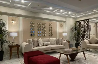 Apartment - 2 Bedrooms - 2 Bathrooms for rent in Mohi Al Din Abou El Ezz St. - Mohandessin - Giza
