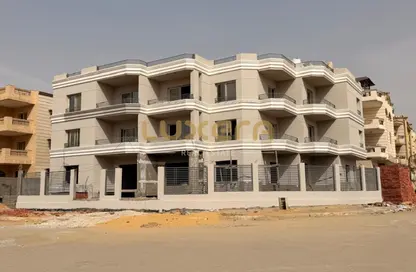 Apartment - 5 Bedrooms - 3 Bathrooms for sale in Al Narges 2 - Al Narges - New Cairo City - Cairo