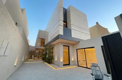 Villa - 5 Bedrooms - 4 Bathrooms for sale in Palm Hills WoodVille - Al Wahat Road - 6 October City - Giza