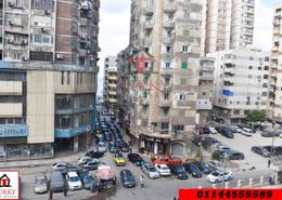 شقة - 5 غرف نوم - 3 حمامات for للايجار in شارع الفتح - ثروت - حي شرق - الاسكندرية