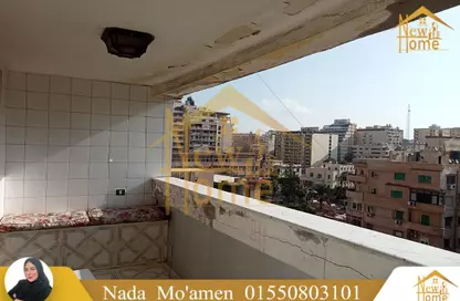 شقة - 3 غرف نوم - 2 حمامات للايجار في شارع شاكر الخياط - جليم - حي شرق - الاسكندرية