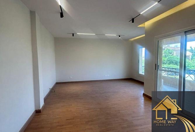 8332404 - Property Image 2