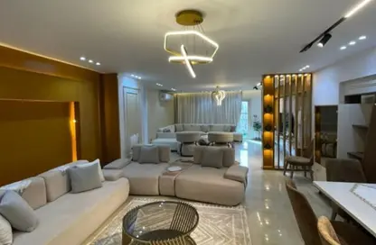 شقة - 3 غرف نوم - 3 حمامات للايجار في المهندسين - الجيزة شقة - 3 غرف نوم - 3 حمامات للايجار في المهندسين - الجيزة