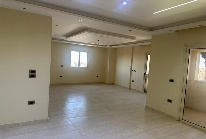 8440711 - Property Image 3