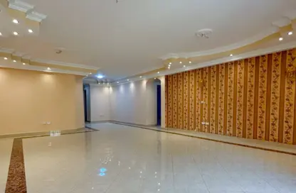 Apartment - 3 Bedrooms - 2 Bathrooms for rent in Gate 3 old - Khafre - Hadayek El Ahram - Giza