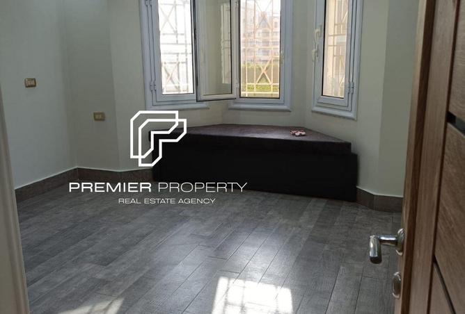 8363477 - Property Image 2