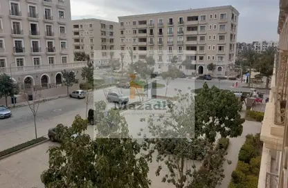 Apartment - 1 Bedroom - 2 Bathrooms for sale in Hyde Park Business District Mall - South Teseen St. - The 5th Settlement - New Cairo City - Cairo