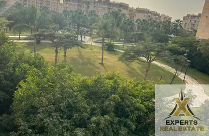 Apartment - 2 Bedrooms - 2 Bathrooms for sale in Madinaty - Cairo