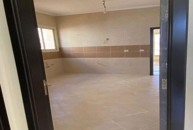 8111558 - Property Image 3