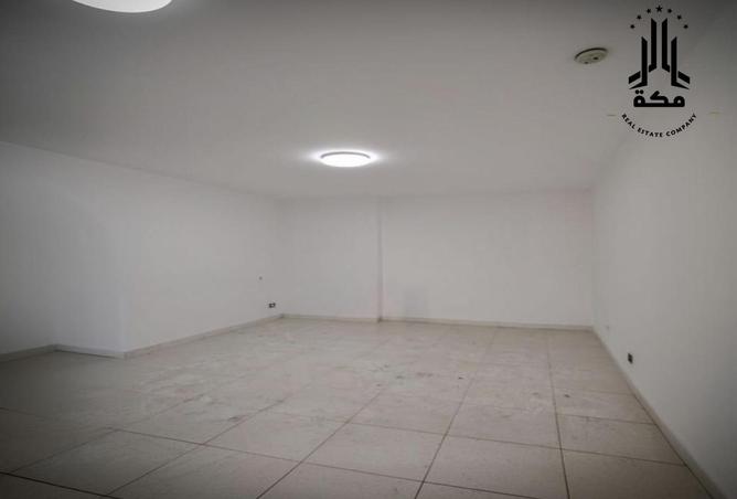 8372412 - Property Image 3