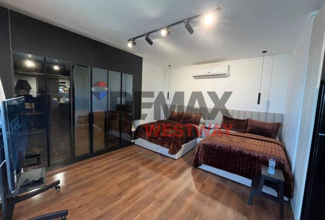 8383190 - Property Image 2