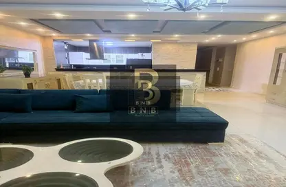 شقة - 3 غرف نوم - 2 حمامات للايجار في البنفسج - مدينة القاهرة الجديدة - القاهرة