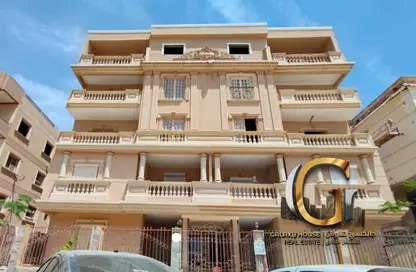شقة - 3 غرف نوم - 3 حمامات للبيع في المجاورة الثانية - المنطقة الخامسة - مدينة الشروق - القاهرة