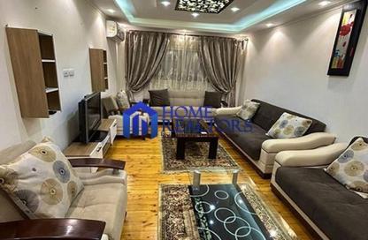 Apartment - 3 Bedrooms - 2 Bathrooms for rent in Sarayat Al Maadi - Hay El Maadi - Cairo