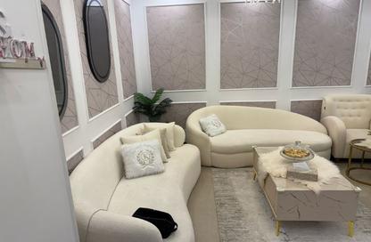 Apartment - 3 Bedrooms - 1 Bathroom for sale in Mohamed Naguib Axis - Abou El Houl - New Cairo City - Cairo