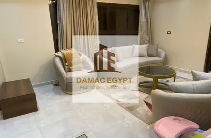 شقة - 5 غرف نوم - 2 حمامات للبيع في شارع محمد فريد - الحي المتميز - مدينة 6 أكتوبر - الجيزة شقة - 5 غرف نوم - 2 حمامات للبيع في شارع محمد فريد - الحي المتميز - مدينة 6 أكتوبر - الجيزة