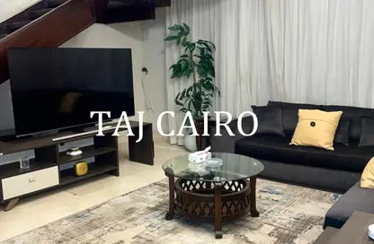 (بنتهاوس  (روف - 3 غرف نوم - 3 حمامات للايجار في فيلدج جيت - المستثمرين الجنوبية - مدينة القاهرة الجديدة - القاهرة