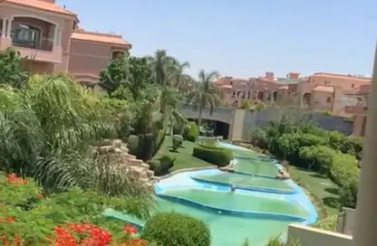 فيلا - 5 غرف نوم - 8 حمامات للايجار في اميرالد بارك - امتداد المستثمرين الشمالية - مدينة القاهرة الجديدة - القاهرة