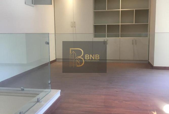8063333 - Property Image 3