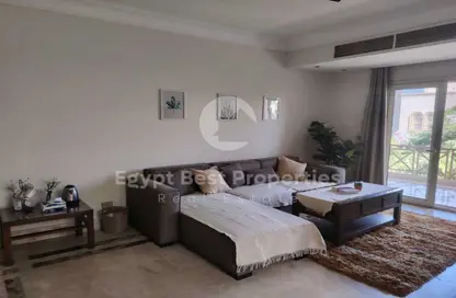 Townhouse - 5 Bedrooms - 4 Bathrooms for rent in Greens - 6th District - Sheikh Zayed City - Giza