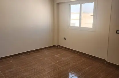 Apartment - 3 Bedrooms - 2 Bathrooms for rent in Salah Salem St. - El Banafseg 9 - El Banafseg - New Cairo City - Cairo