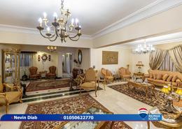 شقة - 4 غرف نوم - 2 حمامات for للبيع in شارع عمر المختار - جناكليس - حي شرق - الاسكندرية