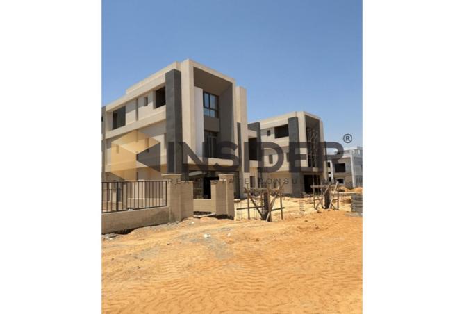 8049502 - Property Image 3