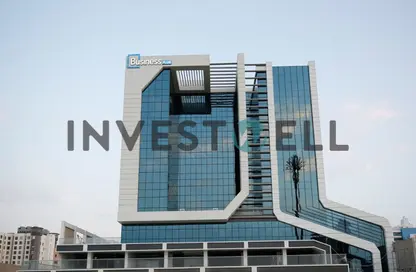 محل - استوديو - 4 حمامات للبيع في بيزنس بلاس - شارع التسعين الشمالي - التجمع الخامس - مدينة القاهرة الجديدة - القاهرة