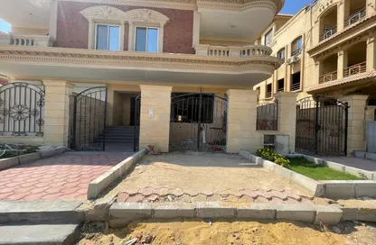 Apartment - 3 Bedrooms - 3 Bathrooms for sale in West Arabella - 5th Settlement Compounds - The 5th Settlement - New Cairo City - Cairo