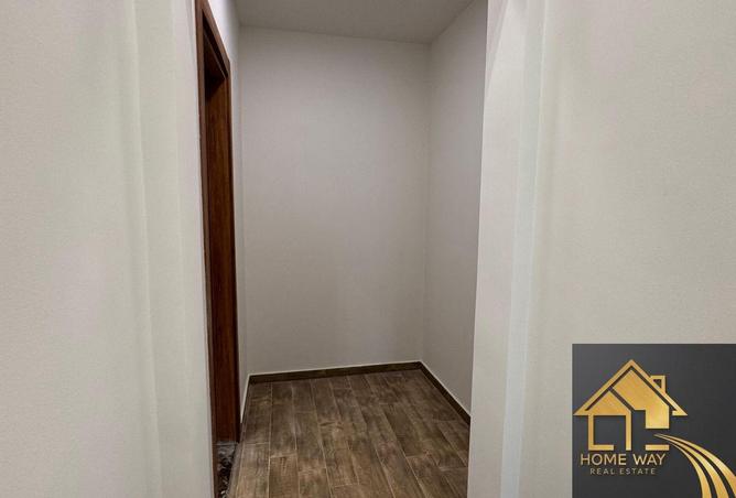 8204826 - Property Image 2