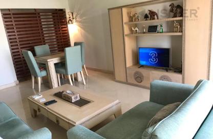 Apartment - 2 Bedrooms - 2 Bathrooms for sale in Uptown Cairo Road - Al Abageyah - El Khalifa - Cairo