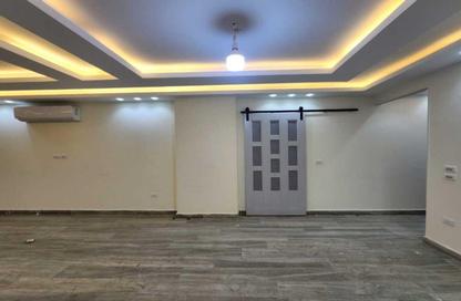 Apartment - 3 Bedrooms - 2 Bathrooms for sale in Al Haram  St. - Giza District - Ganoub El Giza - Giza