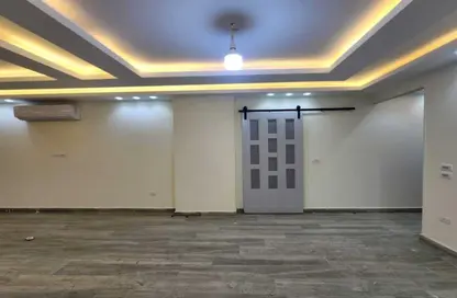 Apartment - 3 Bedrooms - 2 Bathrooms for sale in Al Haram  St. - Giza District - Ganoub El Giza - Giza