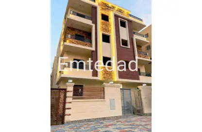 Apartment - 3 Bedrooms - 2 Bathrooms for sale in El Eskan El Momyaz - Hadayek October - 6 October City - Giza