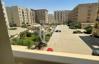 Apartment - 2 Bedrooms - 2 Bathrooms for sale in Hyde Park - 5th Settlement Compounds - The 5th Settlement - New Cairo City - Cairo