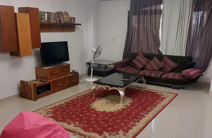 شقة - 3 غرف نوم - 3 حمامات للايجار في شارع زيزينيا - المستثمرين الجنوبية - مدينة القاهرة الجديدة - القاهرة