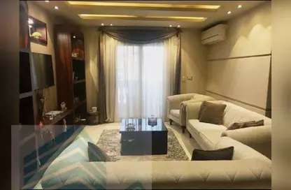 Apartment - 2 Bedrooms - 2 Bathrooms for rent in Sant Giyn St. - Kafr Abdo - Roushdy - Hay Sharq - Alexandria