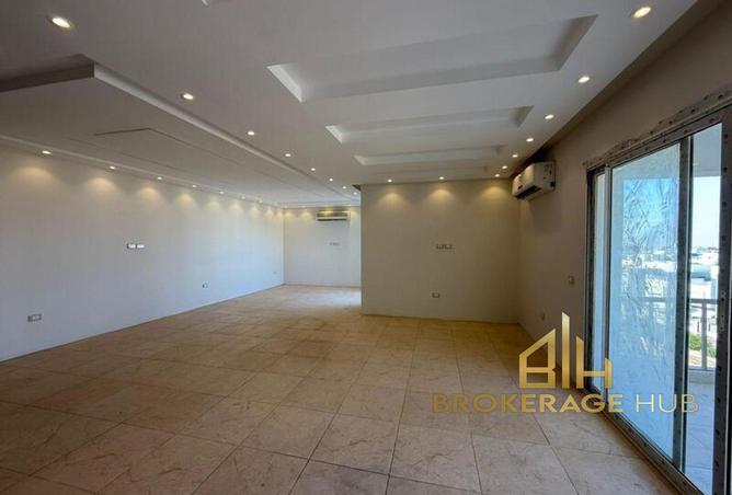 8043176 - Property Image 2