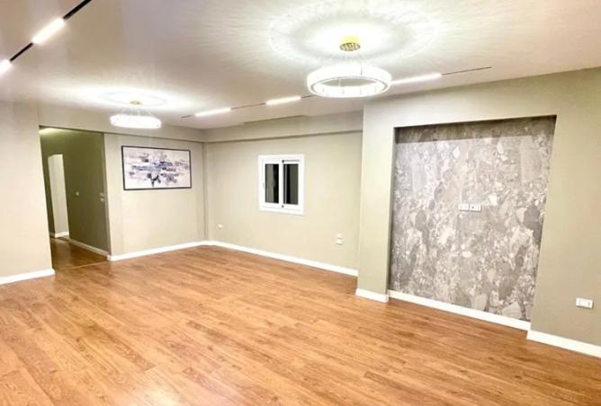 8311905 - Property Main Image