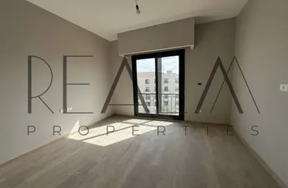 Apartment - 2 Bedrooms - 3 Bathrooms for sale in Village West - Sheikh Zayed Compounds - Sheikh Zayed City - Giza