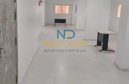 Office Space - Studio - 2 Bathrooms for rent in Helal Ibn Ommaya St. - El Hegaz Square - El Nozha - Cairo