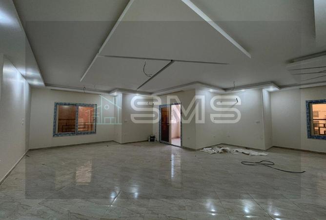 8450174 - Property Main Image