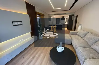 Apartment - 2 Bedrooms - 2 Bathrooms for sale in Lake View Residence - 5th Settlement Compounds - The 5th Settlement - New Cairo City - Cairo