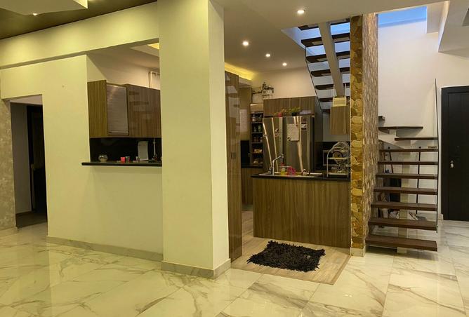 8401891 - Property Image 3